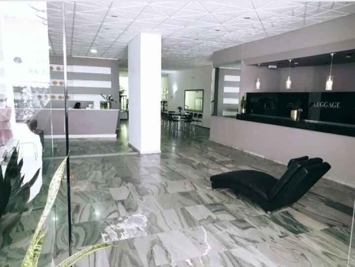 Porto Plazza Hotel Херсониссос Экстерьер фото