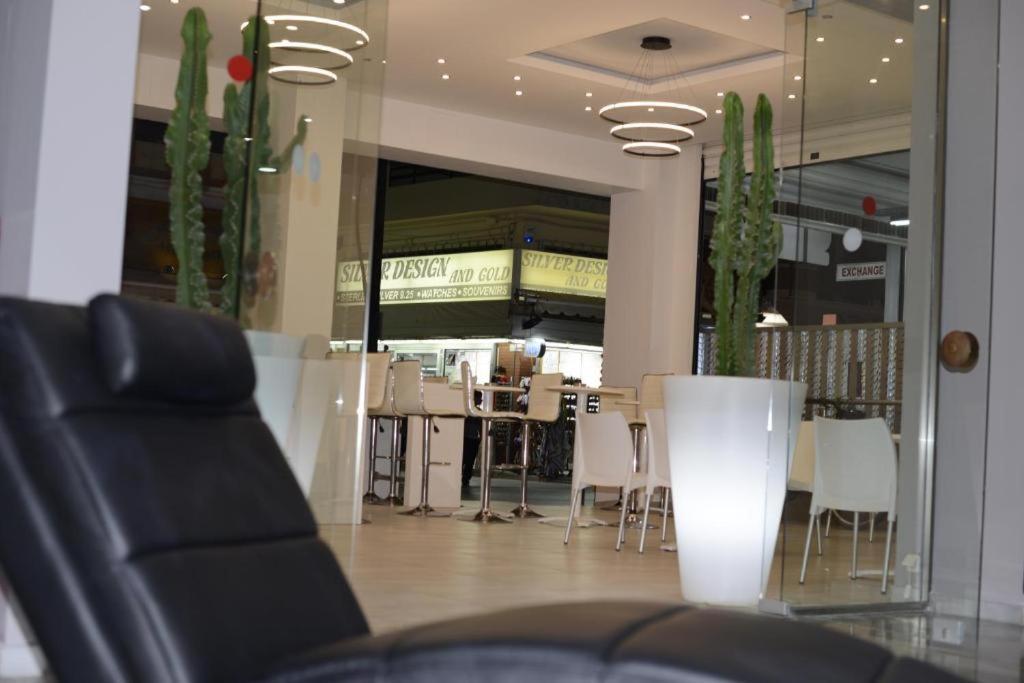 Porto Plazza Hotel Херсониссос Экстерьер фото