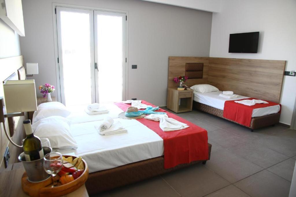 Porto Plazza Hotel Херсониссос Экстерьер фото