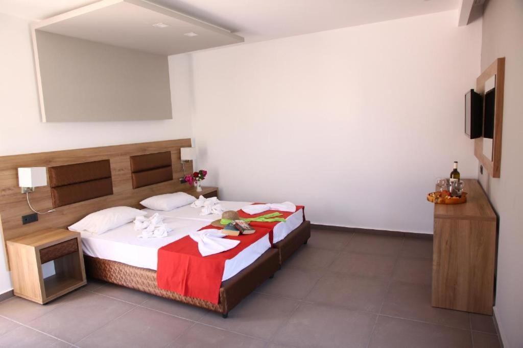 Porto Plazza Hotel Херсониссос Экстерьер фото